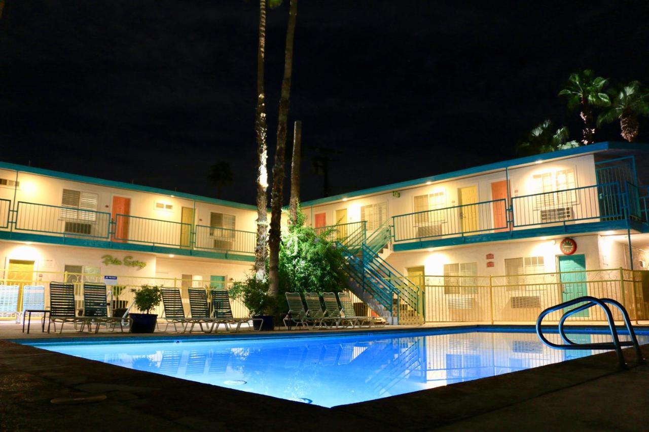 Adara Palm Springs Motel Exterior photo